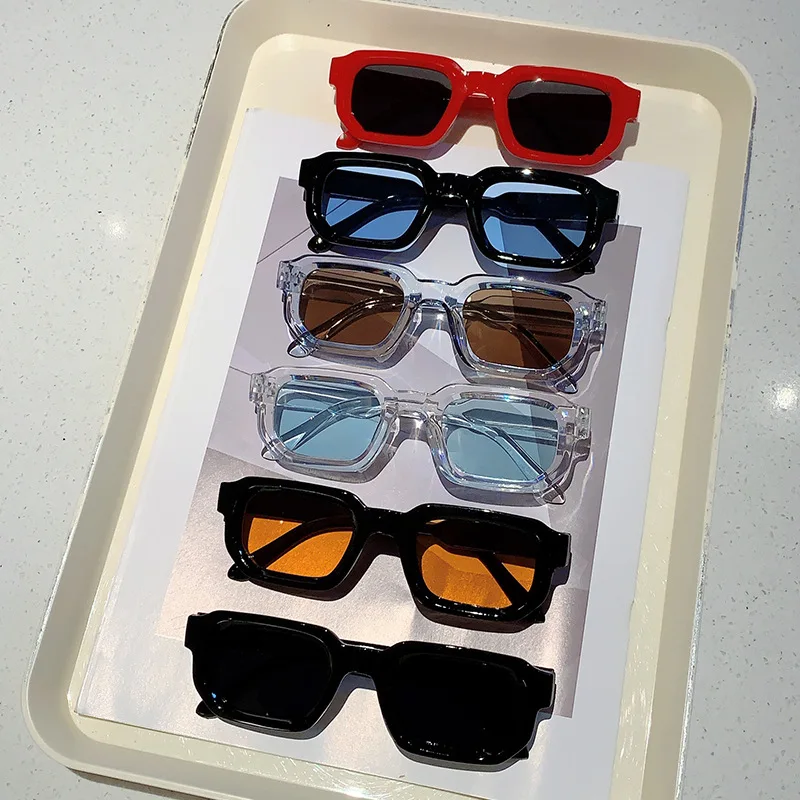 Vintage Fashion Enthusiasts - Vintage Rectangle Frame Sunglasses Outdoor Man