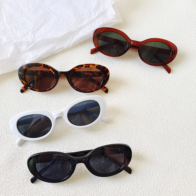 Vintage Small Oval Sunglasses  - Vintage Outdoor Fashion ulasan dan harga