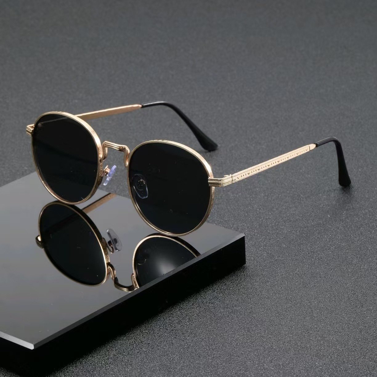 Fashion Classic Round Sunglass - Vintage Fashion Enthusiasts ulasan dan harga